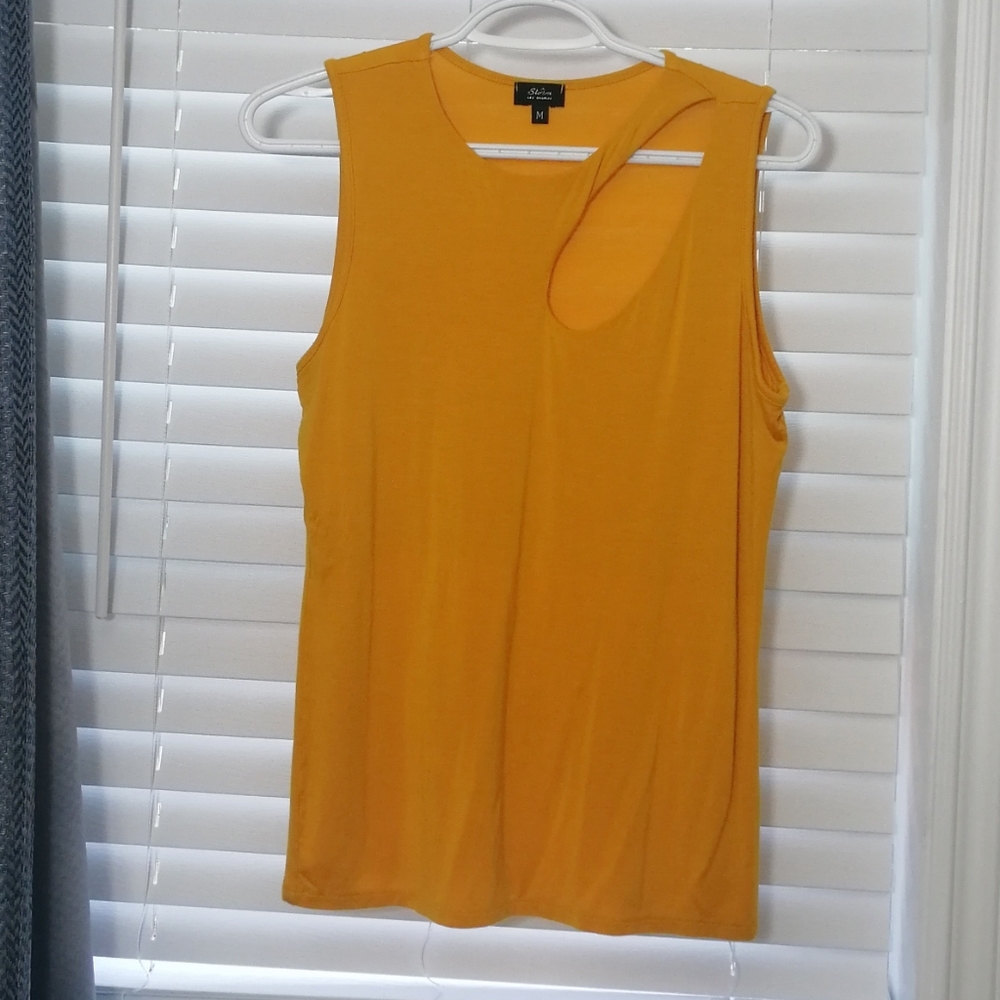 Sleeveless top